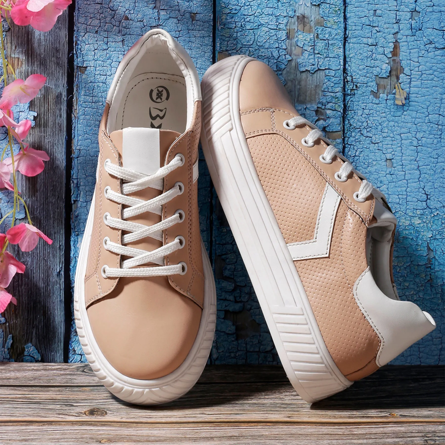 Women's Faux Leather Stylish And Fashionable Sneakers